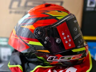 Casco Racing Thunder C GP Aero Fire Red Black