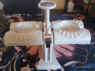 Máquina Manual para Moldar Rissóis