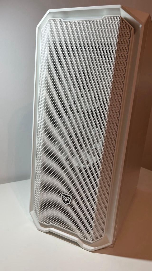 PC Gaming Blanco con luces led