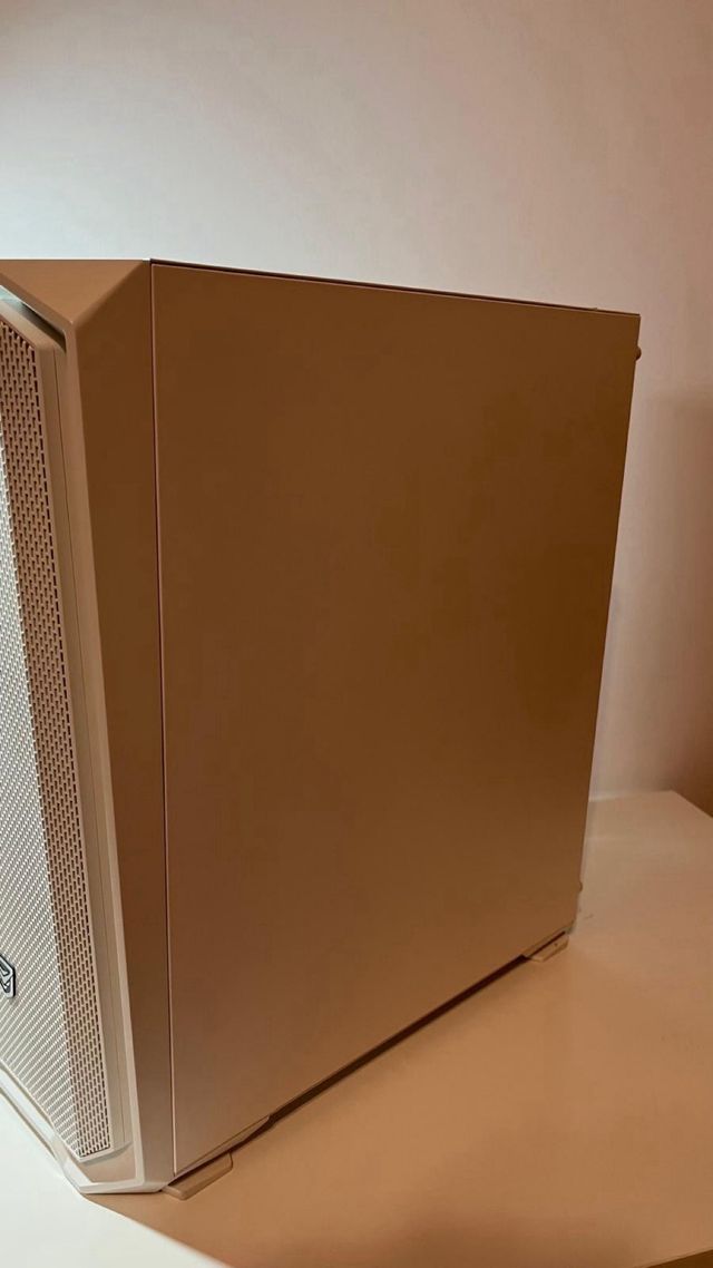 PC Gaming Blanco con luces led