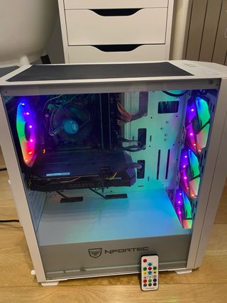 PC Gaming Blanco con luces led