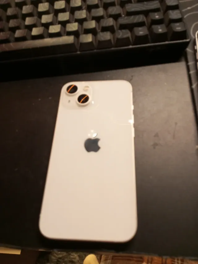 iPhone 12 y 13 + 4 fundas