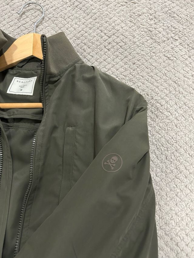 Chaqueta Bomber Scalpers Caqui Ligera