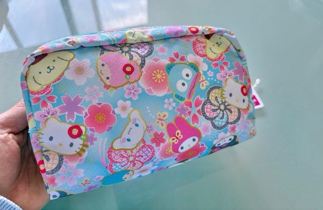 Estuche Sanrio Hello Kitty kimono japonés Japón