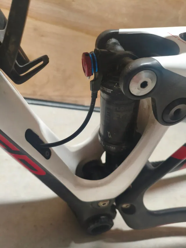 Cuadro Mondraker F Podium+ y Horquilla Fox 34