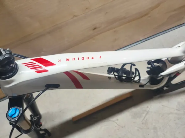 Cuadro Mondraker F Podium+ y Horquilla Fox 34