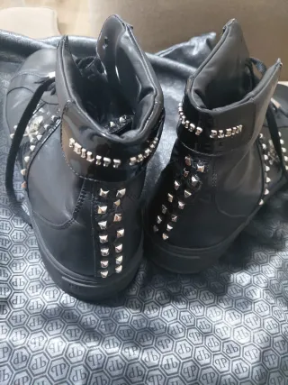Zapatillas Philipp Plein Negras con detalles pytho