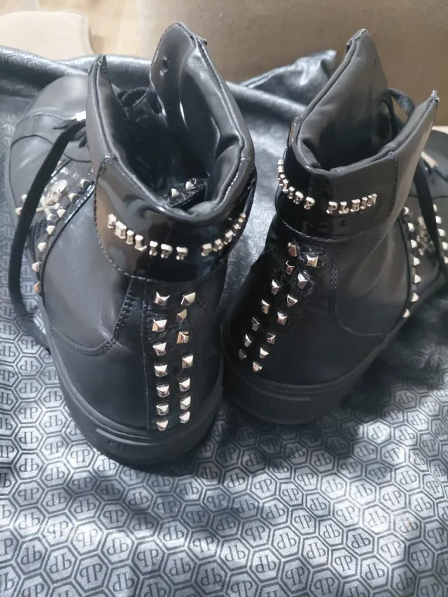 Zapatillas Philipp Plein Negras con detalles pytho