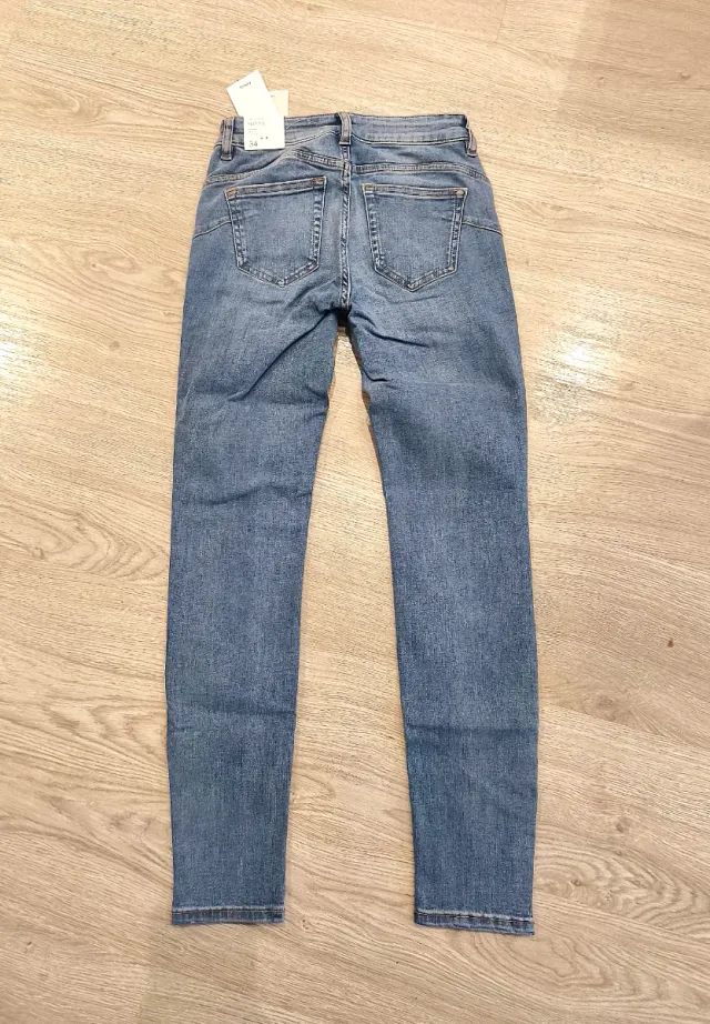 Pantalón Mango t.34