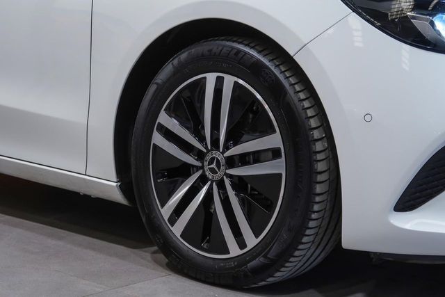 MERCEDES-BENZ CLASE B 200 D 150CV