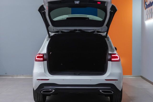 MERCEDES-BENZ CLASE B 200 D 150CV