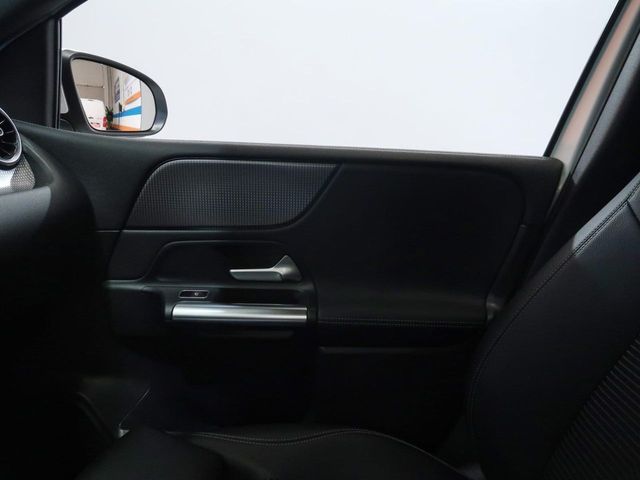 MERCEDES-BENZ CLASE B 200 D 150CV