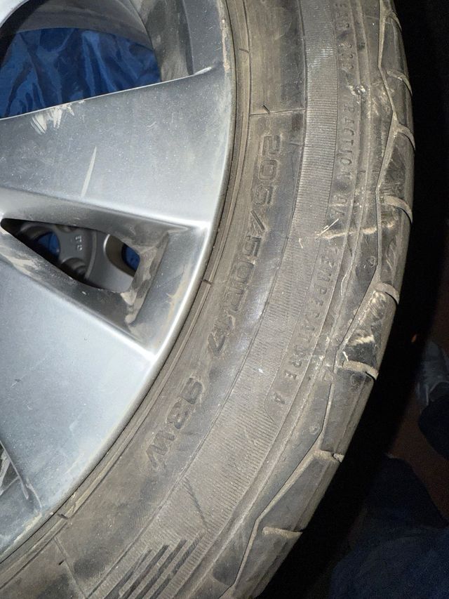 Llanta aluminio 17” Citroen