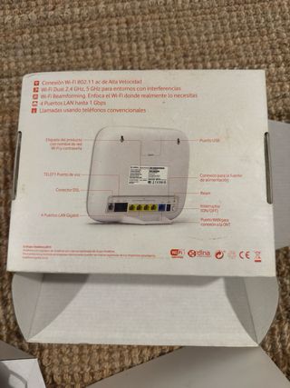 Router Vodafone Avanzado + Cables