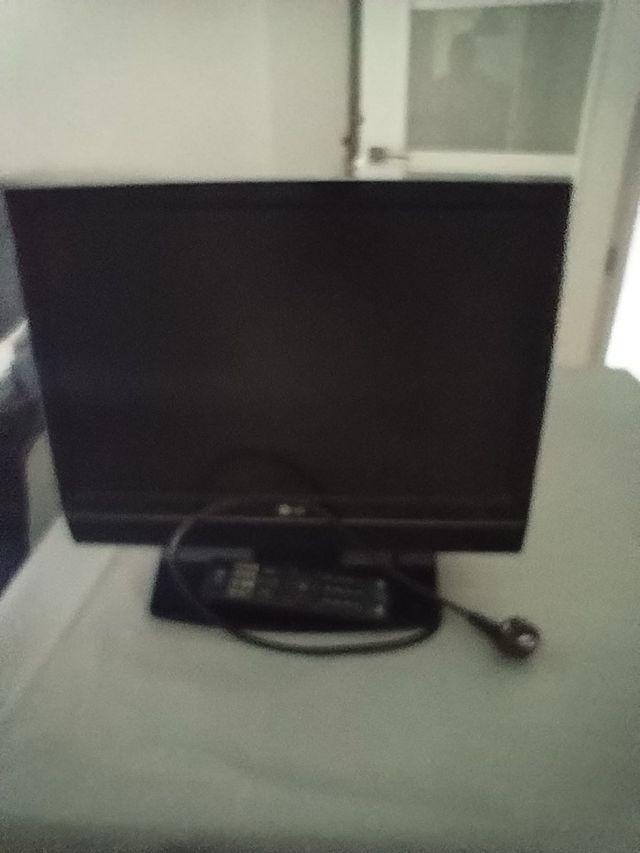 Televisión LG Negra 19, n necesita TDT