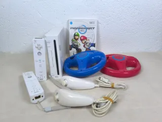 Consola Wii + Accesorios + Mario Kart Wii.