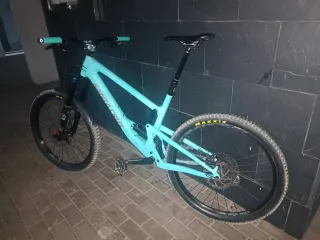 Santa Cruz Bronson Carbono
