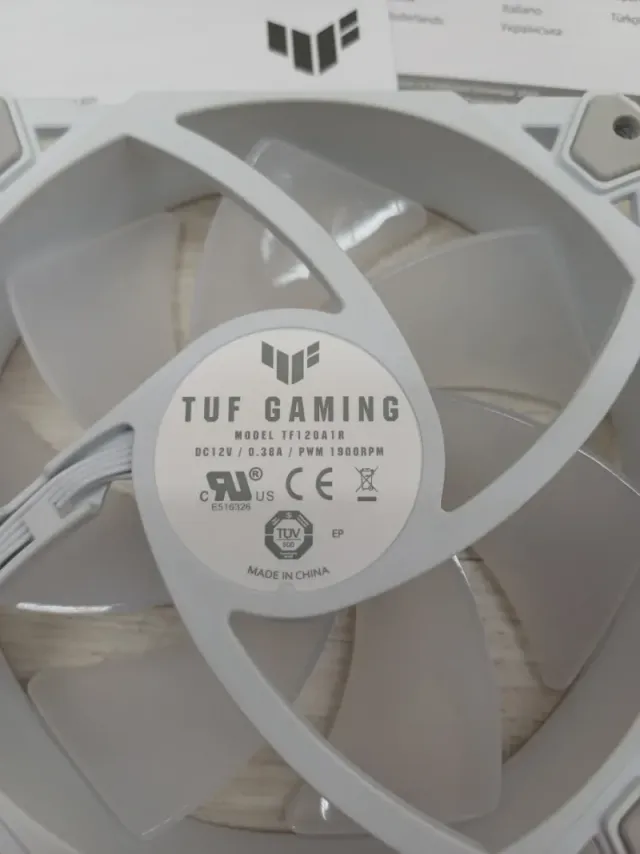 Ventilatore ASUS TUF Gaming TF120 ARGB Bianco