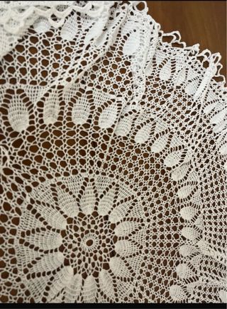 Set di 2 Tovaglie Rotondi all'Uncinetto