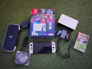 Nintendo Switch OLED Blanca + FIFA 25