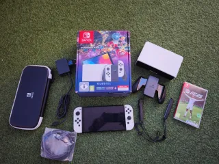 Nintendo Switch OLED Blanca + FIFA 25