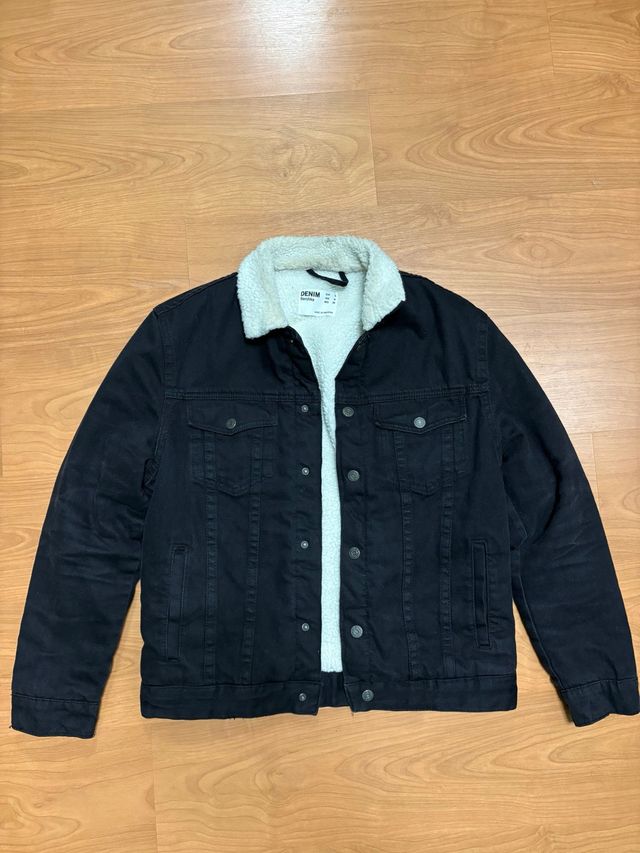 Cazadora vaquera negra forrada hombre