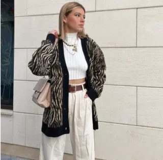 Cárdigan Zara estampado cebra