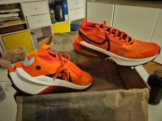 Nike Zegama 2 Trail Talla 44.5 Naranja