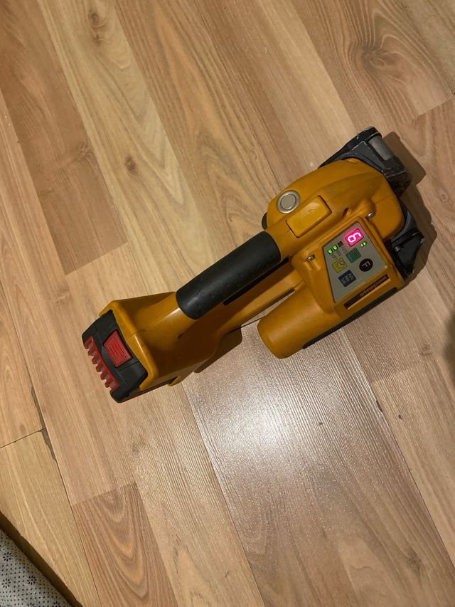 Fijadora Atrapadora Bosch STB 70