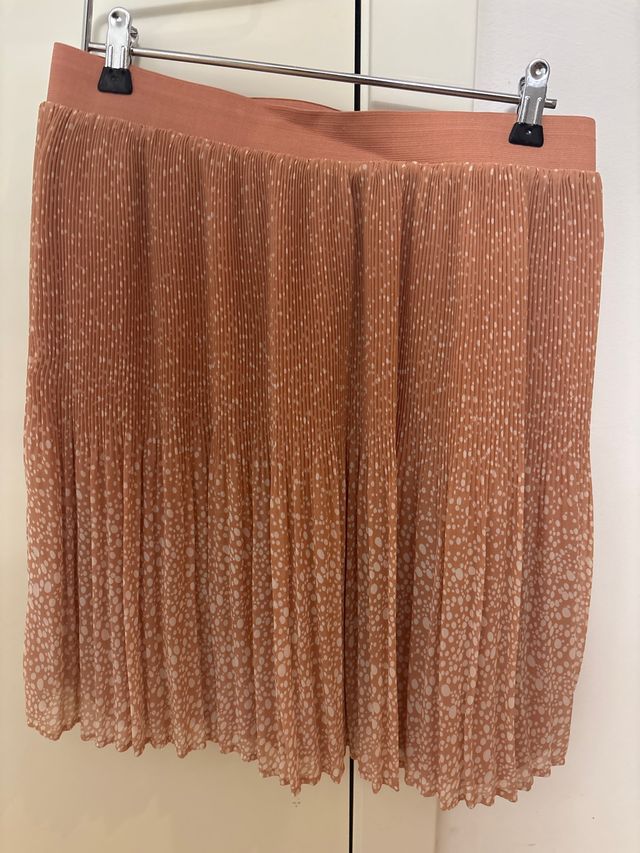 Falda Cortefiel plisada rosa M