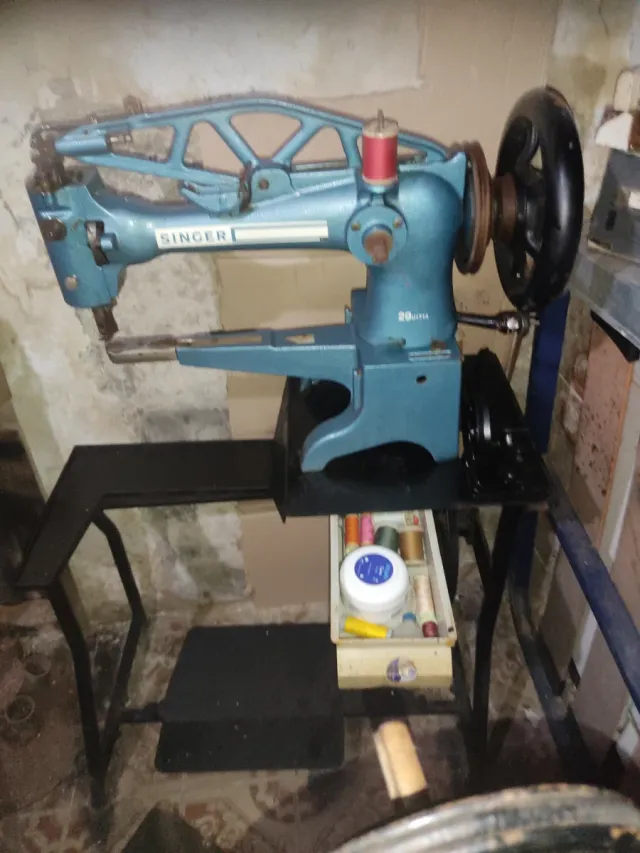 Máquina de coser profesional Singer Zapatero