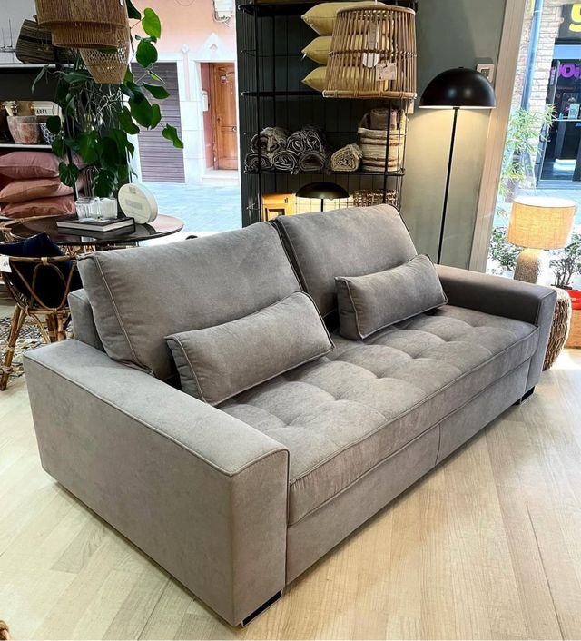 Sofá 3 plazas gris tela