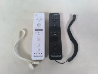 2 Mandos Wii Motion Plus 2 en 1.