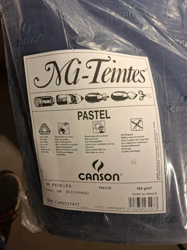 Papel pastel 110x75 cm 160g/m² azul indigo Canson