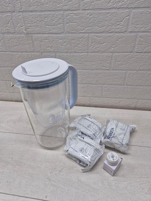 Caraffa in vetro con 3 filtri BRITA