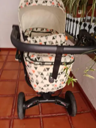 Cochecito Concord con capota y funda