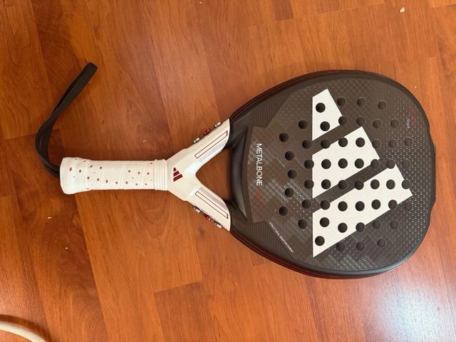 Pala de pádel Adidas Metalbone