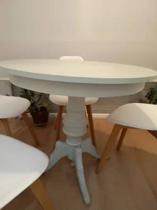 Mesa redonda extensible madera.