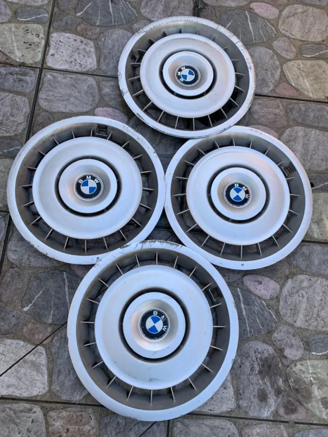 Tapacubos BMW 15 E32 E34 (4 unidades)