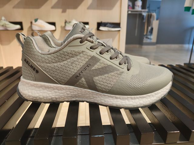 Zapatillas deportivas Kelme grises