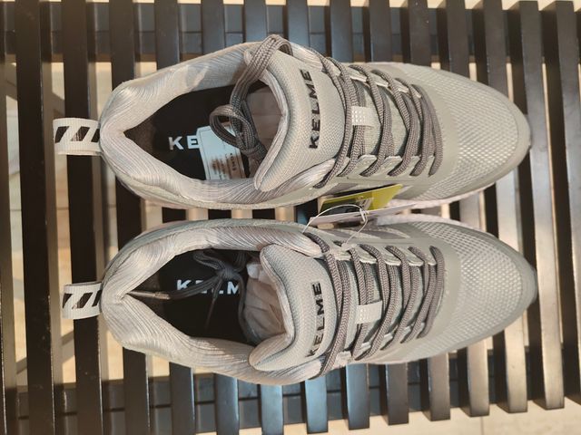 Zapatillas deportivas Kelme grises