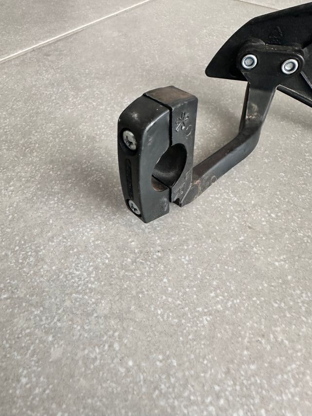 Paramanos CIRCUIT Fibra Carbono + Soportes