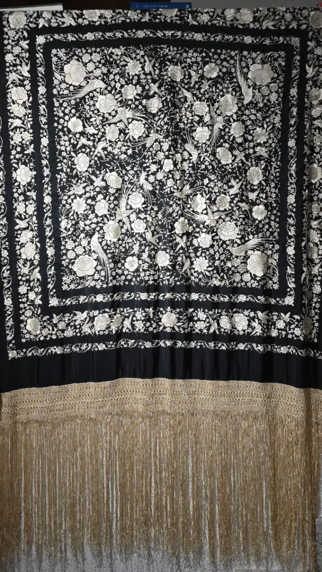 Manton de Manila antiguo antiguo negro con Bordado