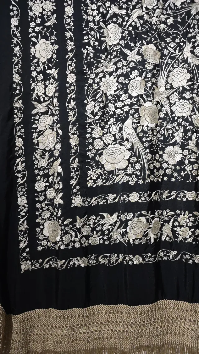 Manton de Manila antiguo antiguo negro con Bordado