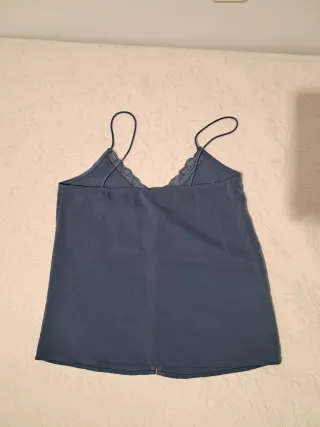 Camiseta tirantes lencería azul