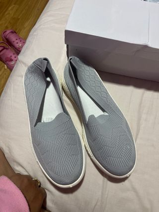 Zapatos cómodos grises talla 39