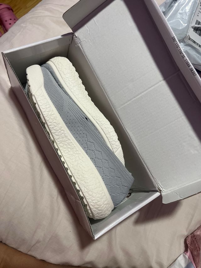 Zapatos cómodos grises talla 39