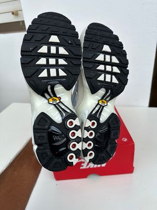 Nike Air Max Plus Talla 43 Gris/Beige