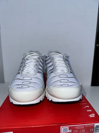 Nike Air Max Plus Talla 43 Gris/Beige