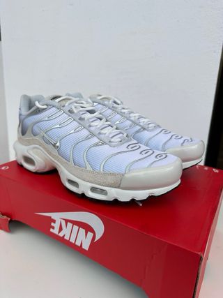 Nike Air Max Plus Talla 43 Gris/Beige